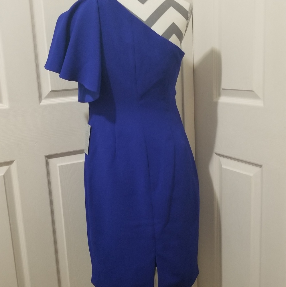 NWT* Vince Camuto One Ruffle Shoulder Dress - Picture 5 of 6